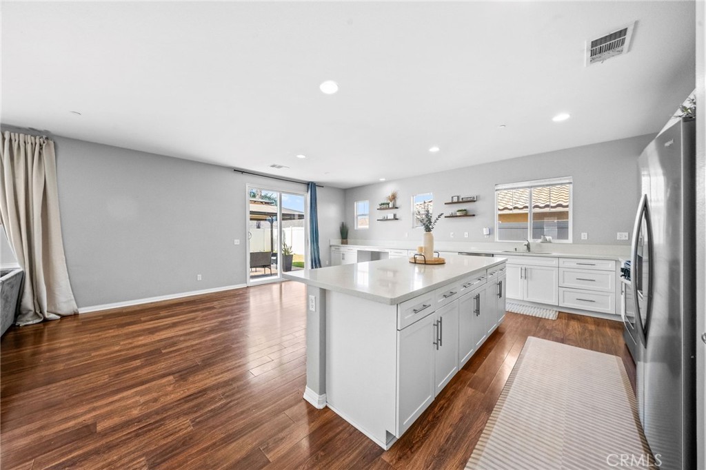 30354 Woodland Hills Street