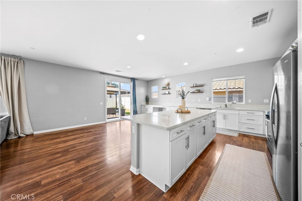 30354 Woodland Hills Street