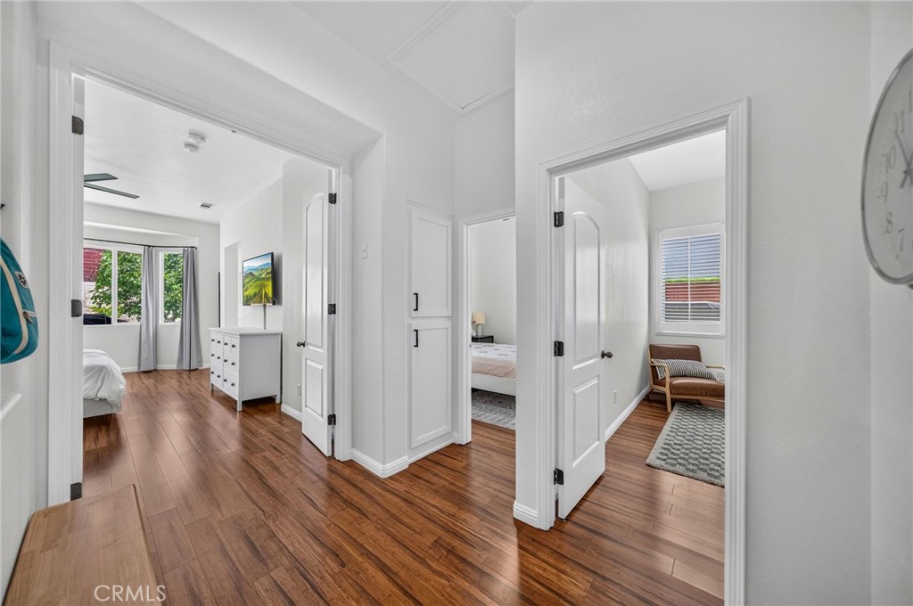 30518 N Gate