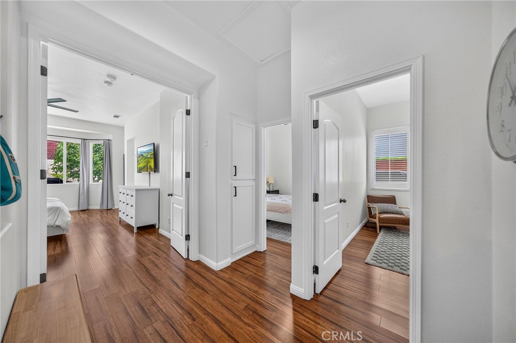 30518 N Gate