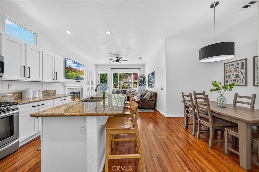 30518 N Gate