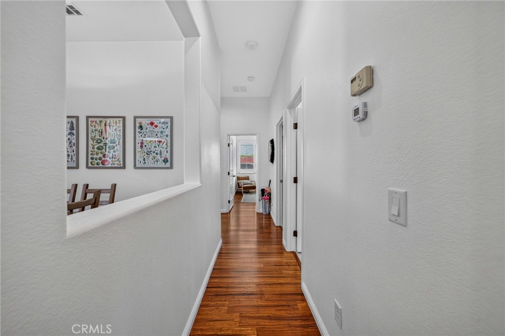 30518 N Gate