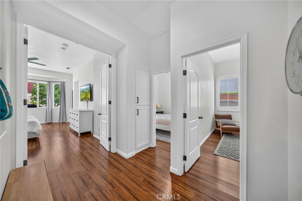 30518 N Gate