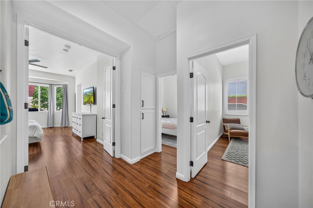 30518 N Gate