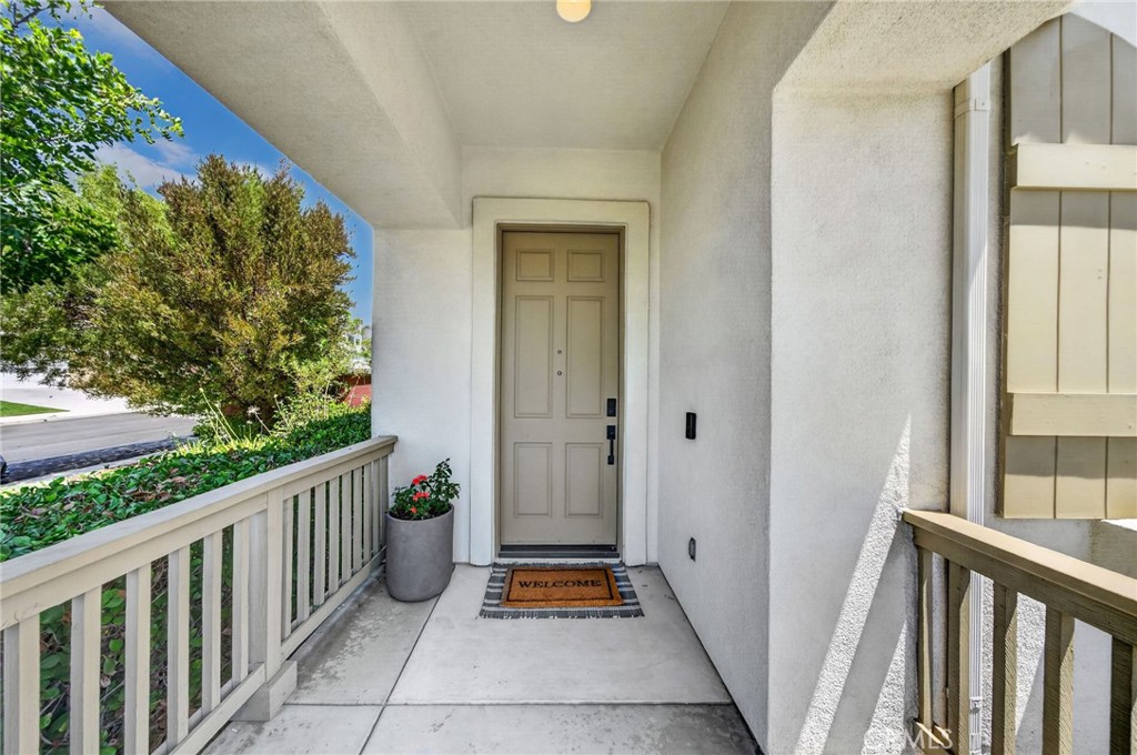 30518 N Gate