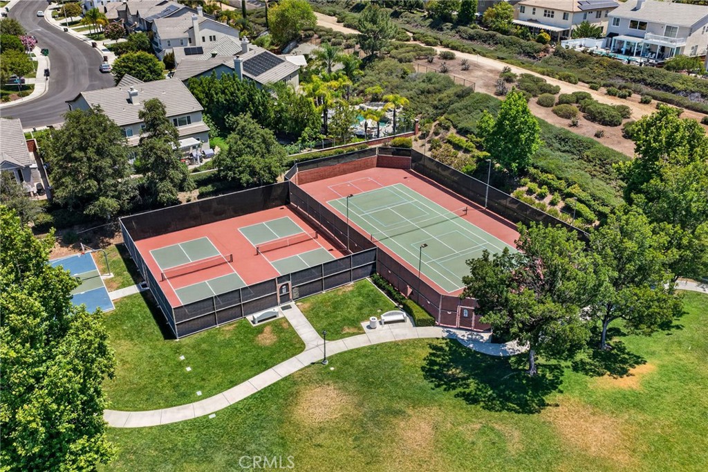30518 N Gate