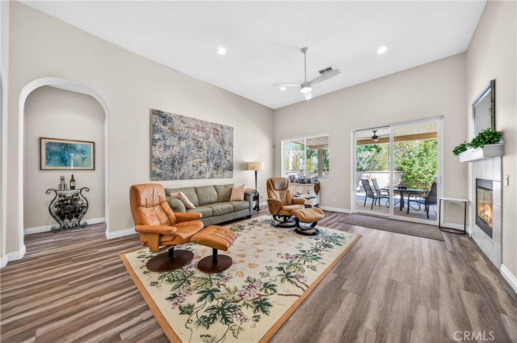 32004 Camino Rabago