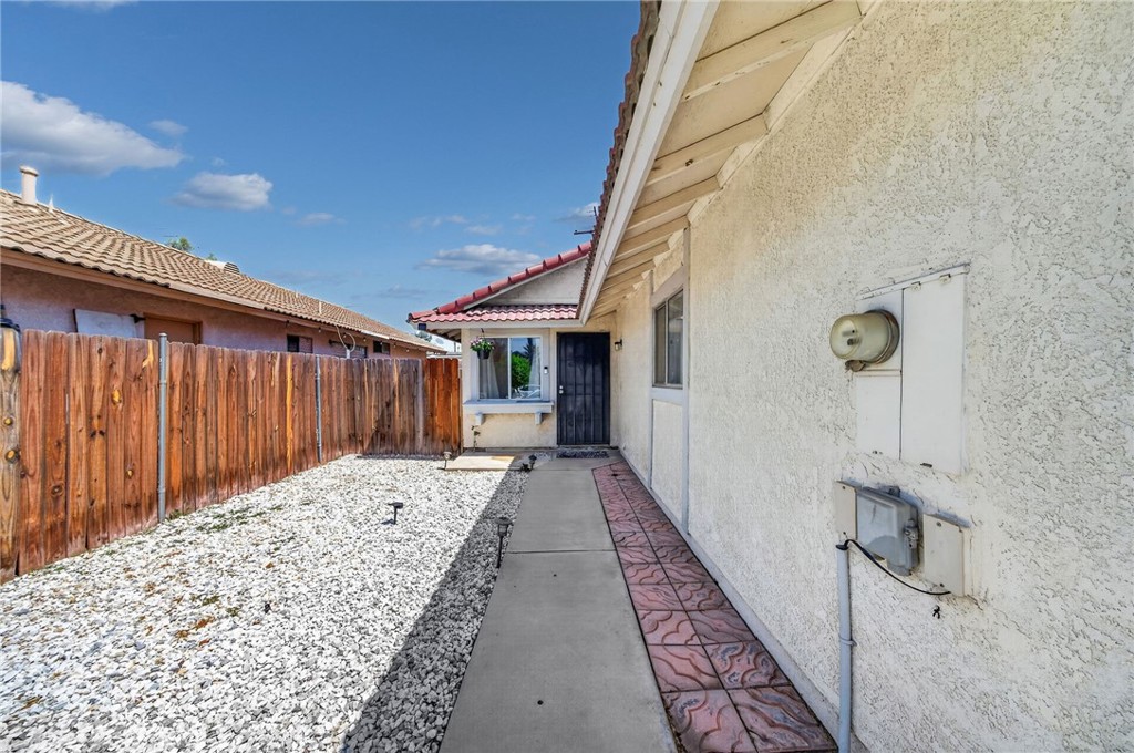 25076 Wendy Way