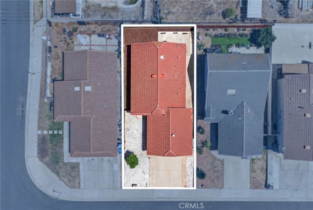 25076 Wendy Way