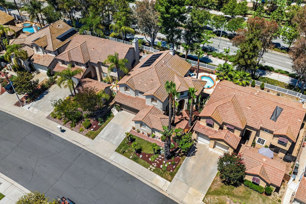 43683 Altamura Court