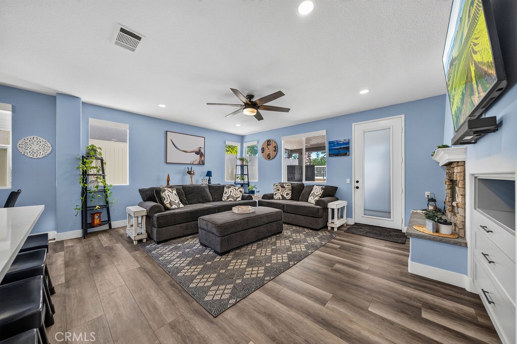 43683 Altamura Court