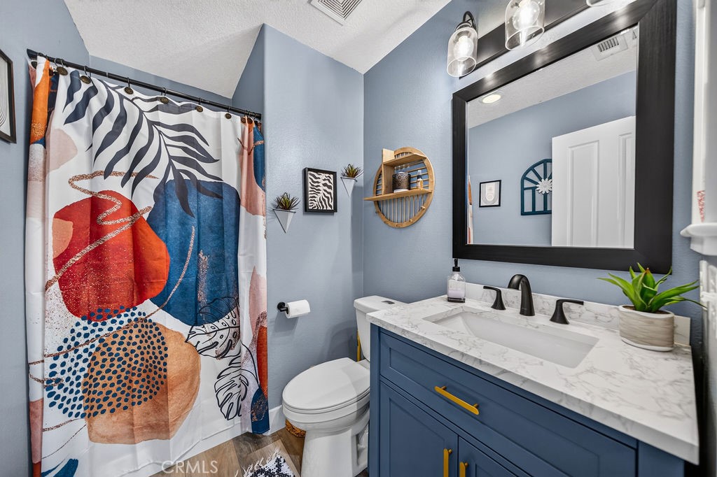 43683 Altamura Court