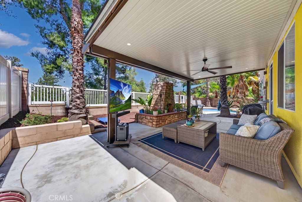 43683 Altamura Court