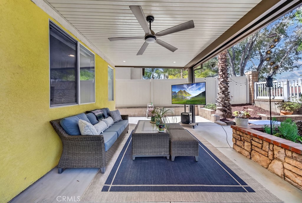 43683 Altamura Court