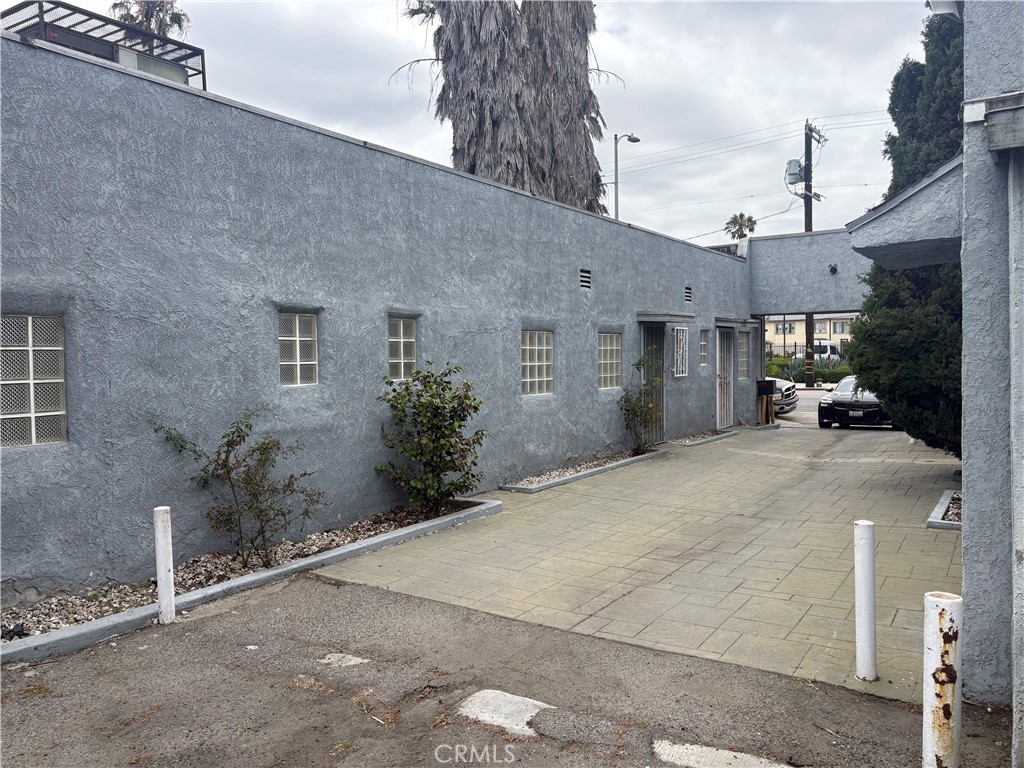 4760 S Figueroa