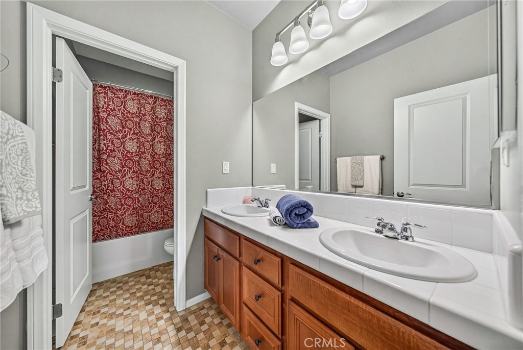 28344 Fox Ridge