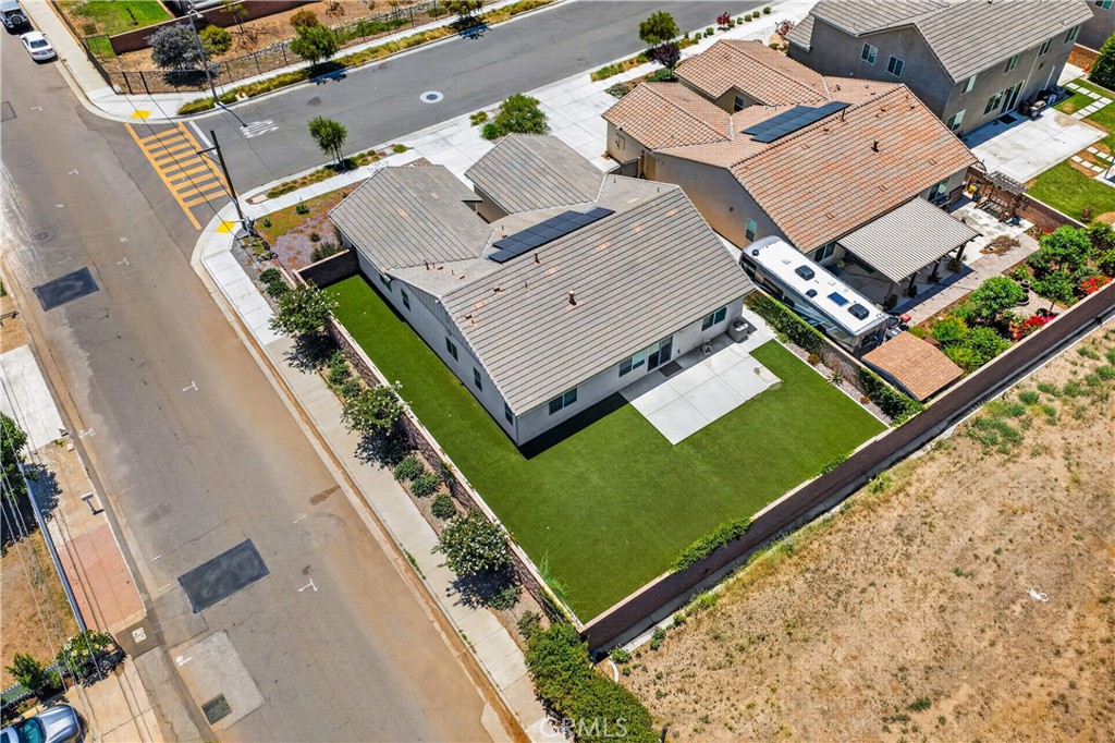 9019 Black Thorn Street