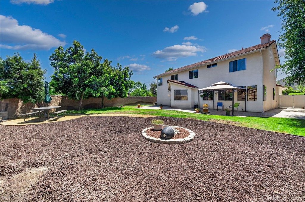 39977 Chalon Court