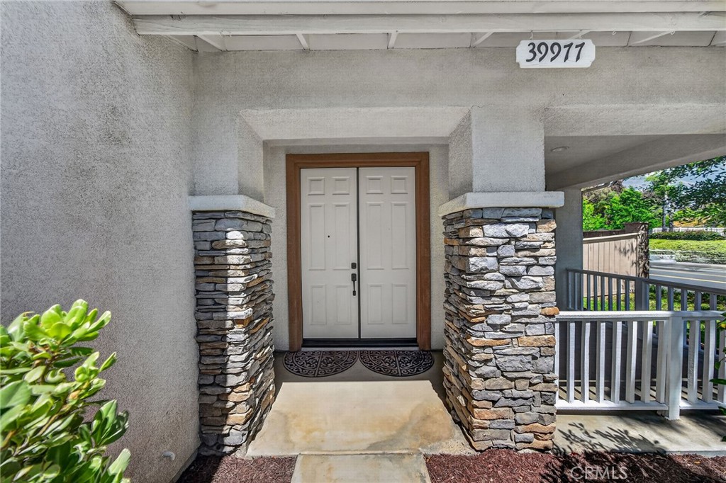 39977 Chalon Court