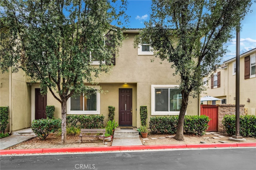 27571 Darrington Avenue 2