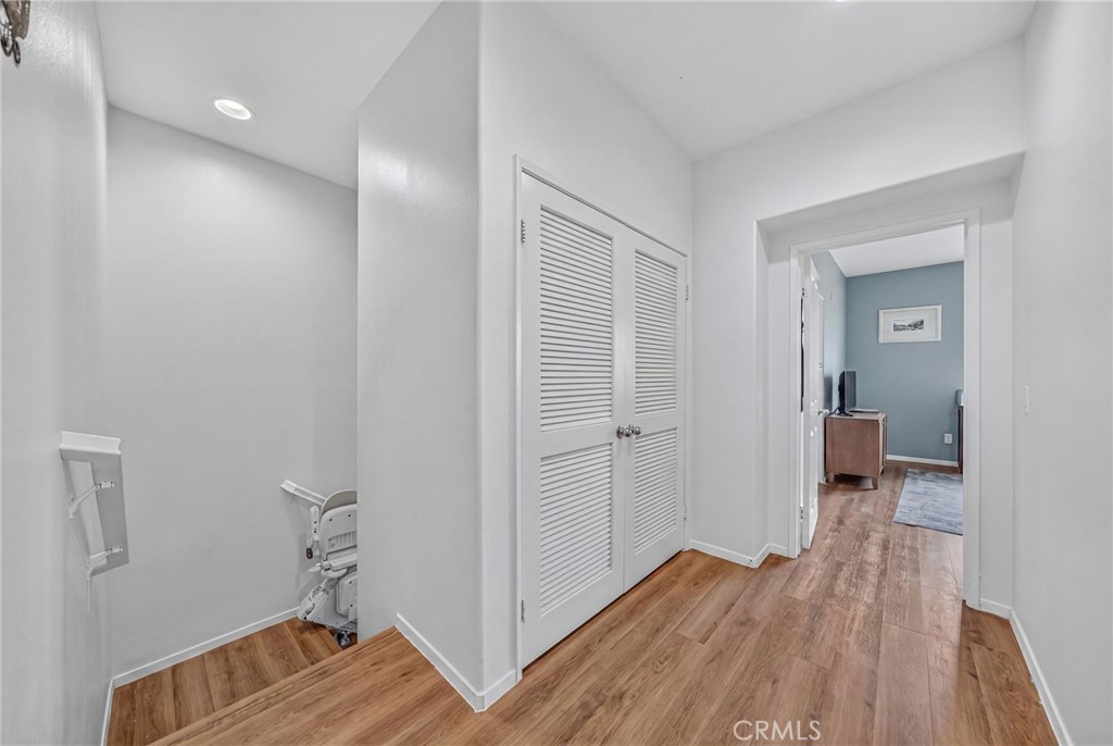 27571 Darrington Avenue 2