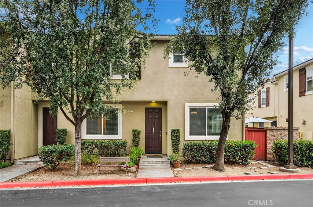 27571 Darrington Avenue 2