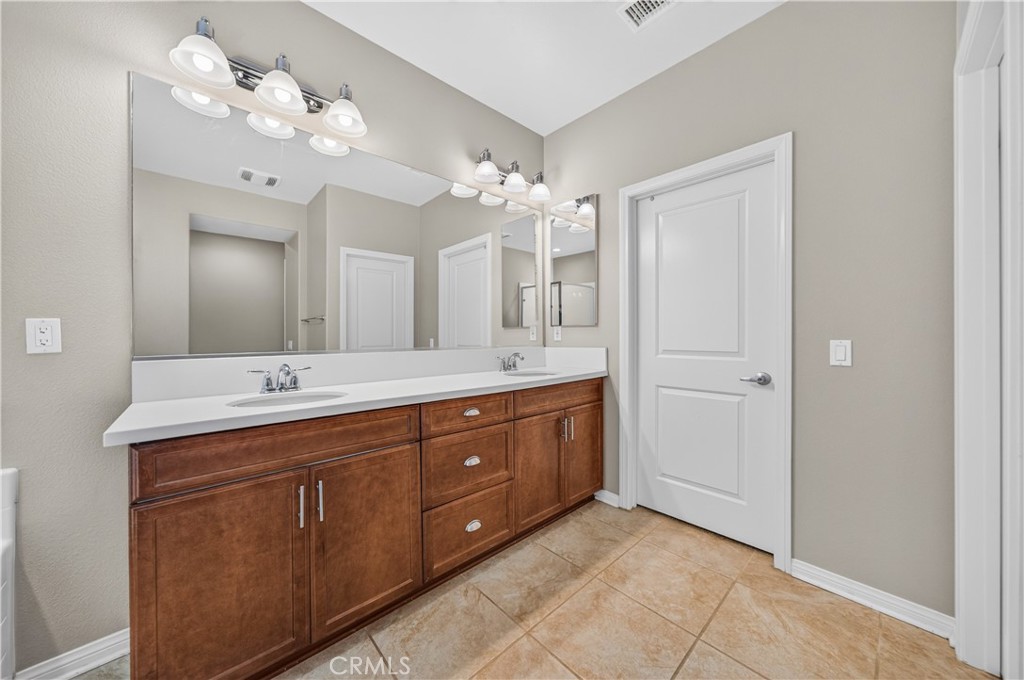 29898 Boathouse Cove