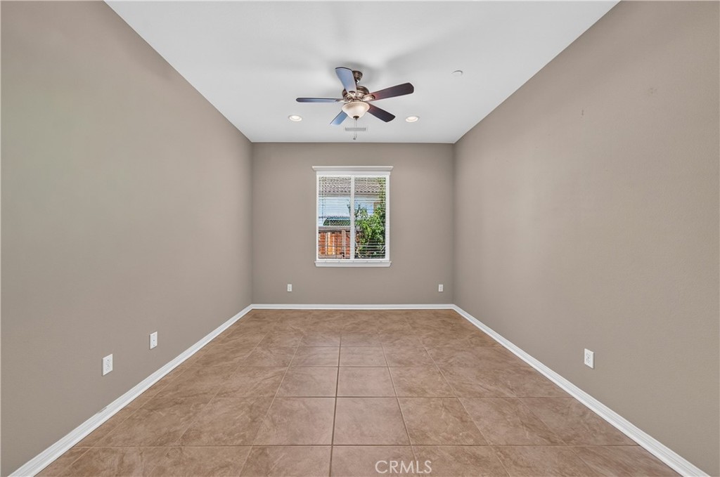 29898 Boathouse Cove