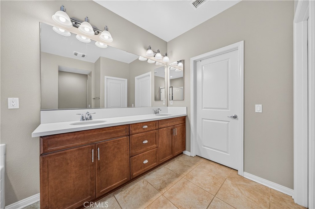 29898 Boathouse Cove