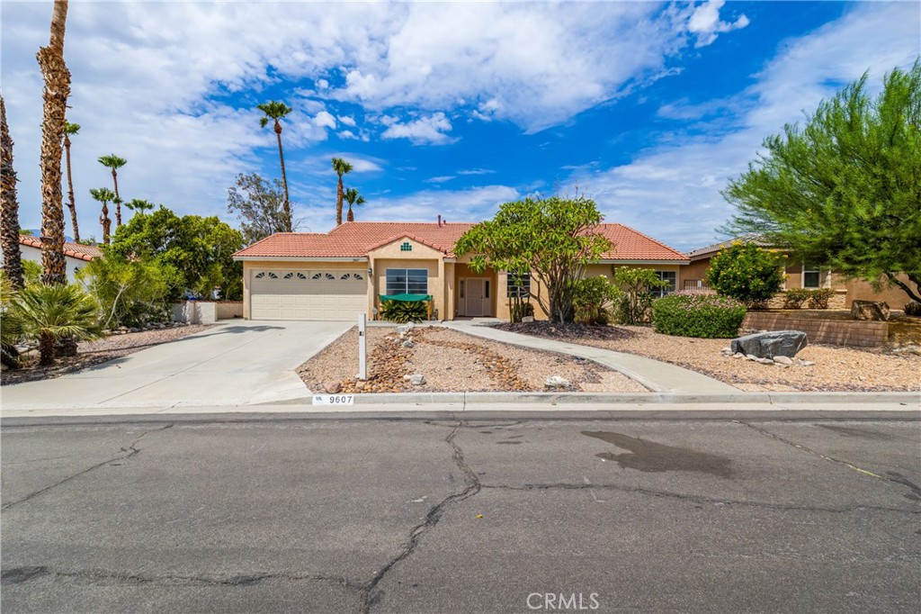 9607 Oakmount