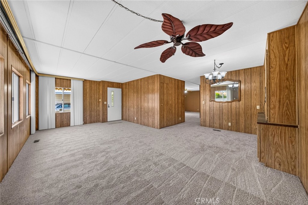 601 N Kirby 291