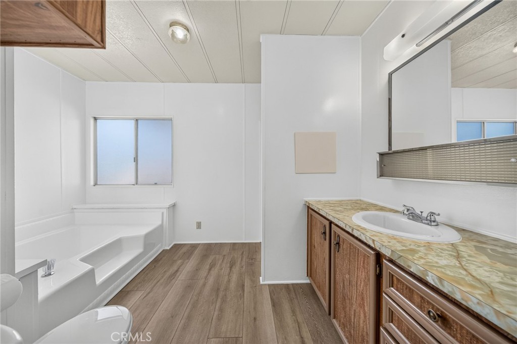 601 N Kirby 291