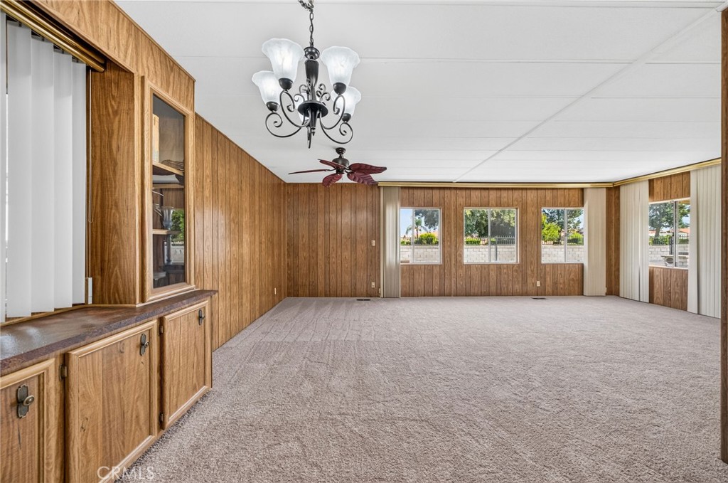 601 N Kirby 291