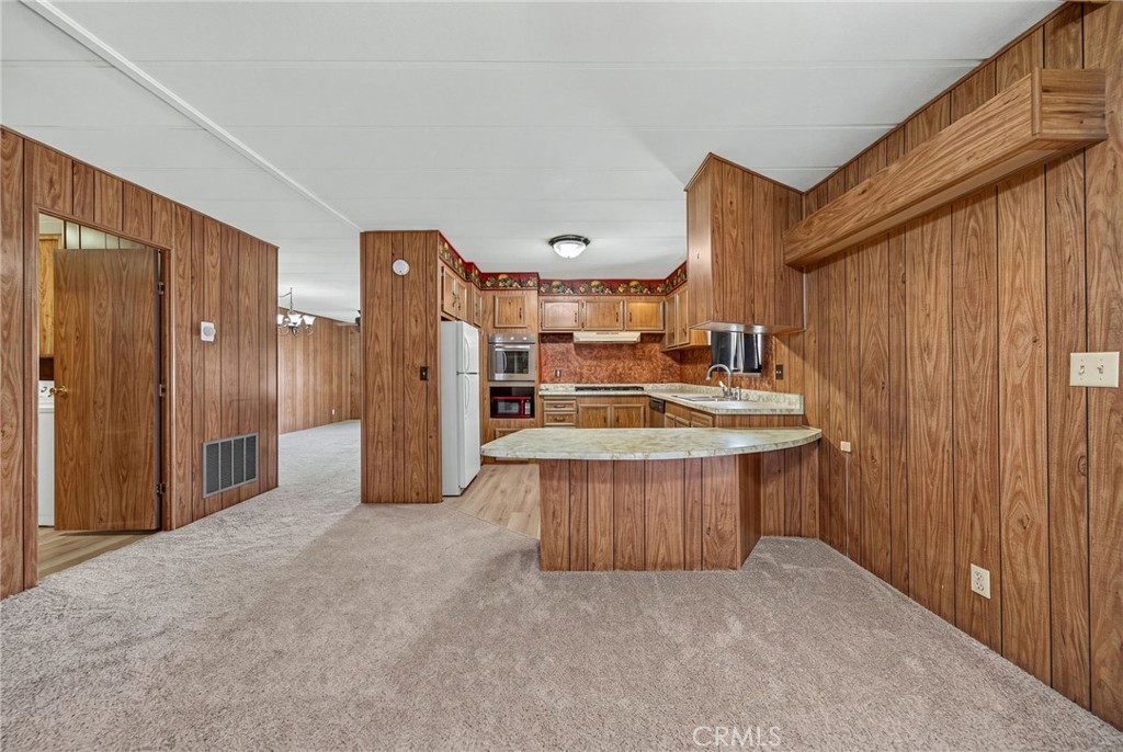 601 N Kirby 291