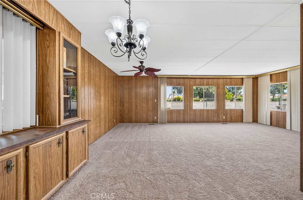 601 N Kirby 291