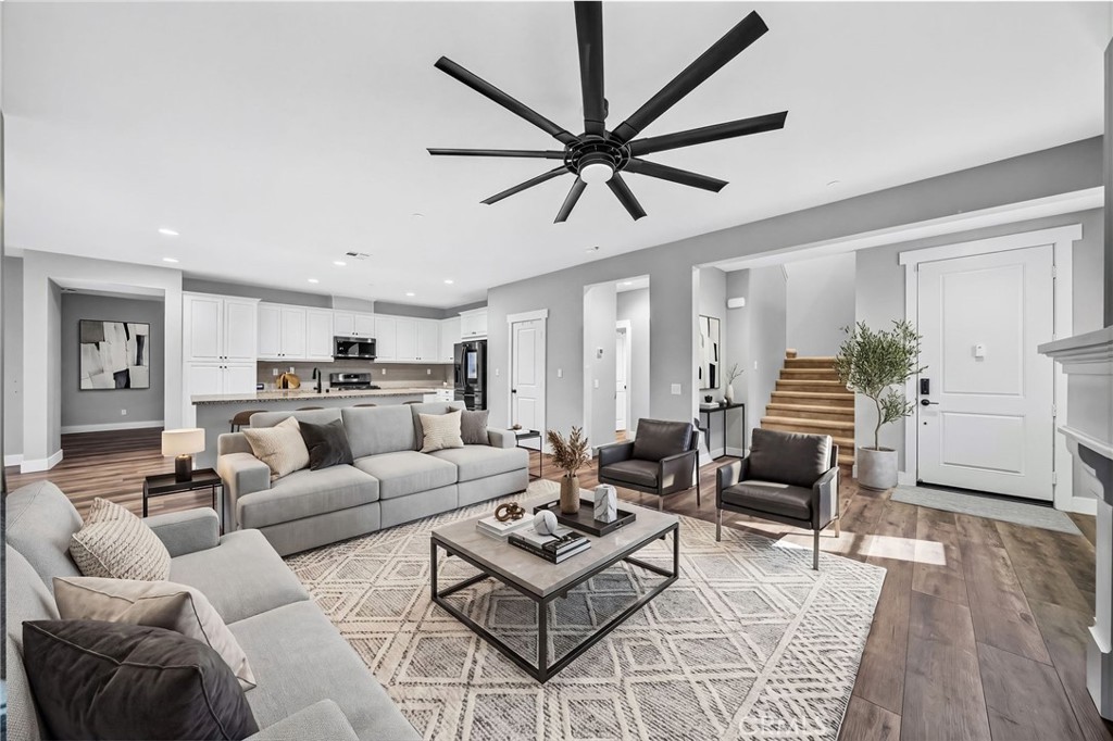 24537 Stargazer Way