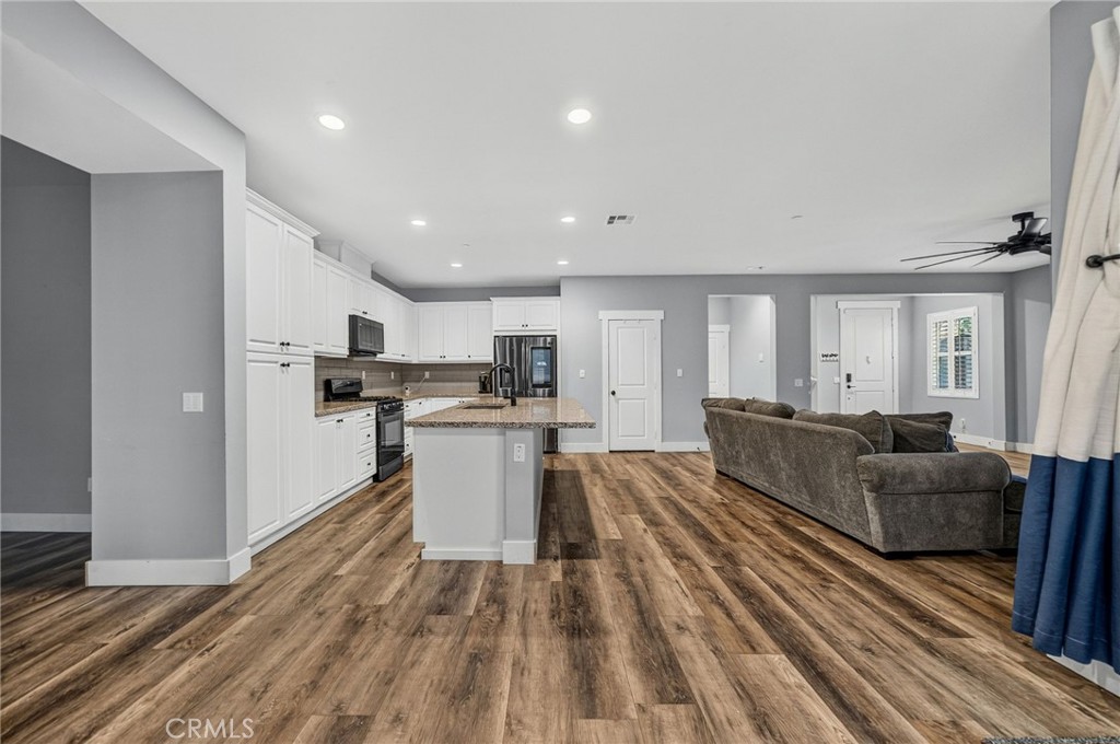 24537 Stargazer Way