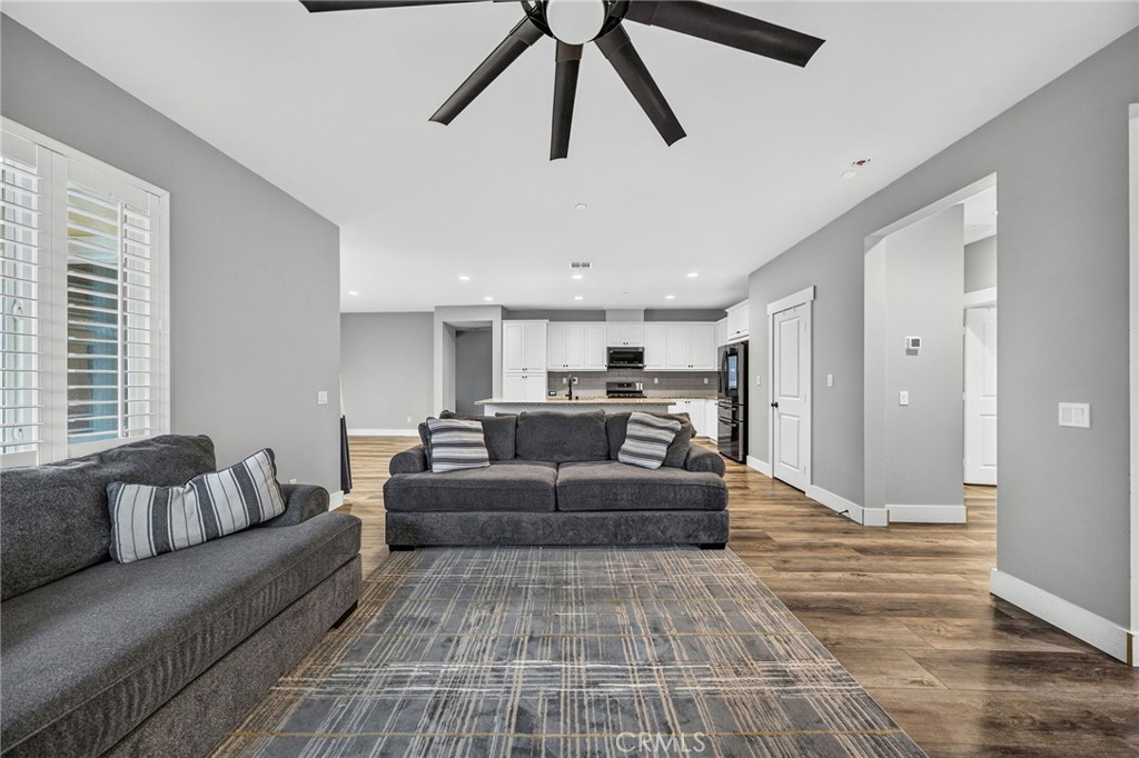 24537 Stargazer Way