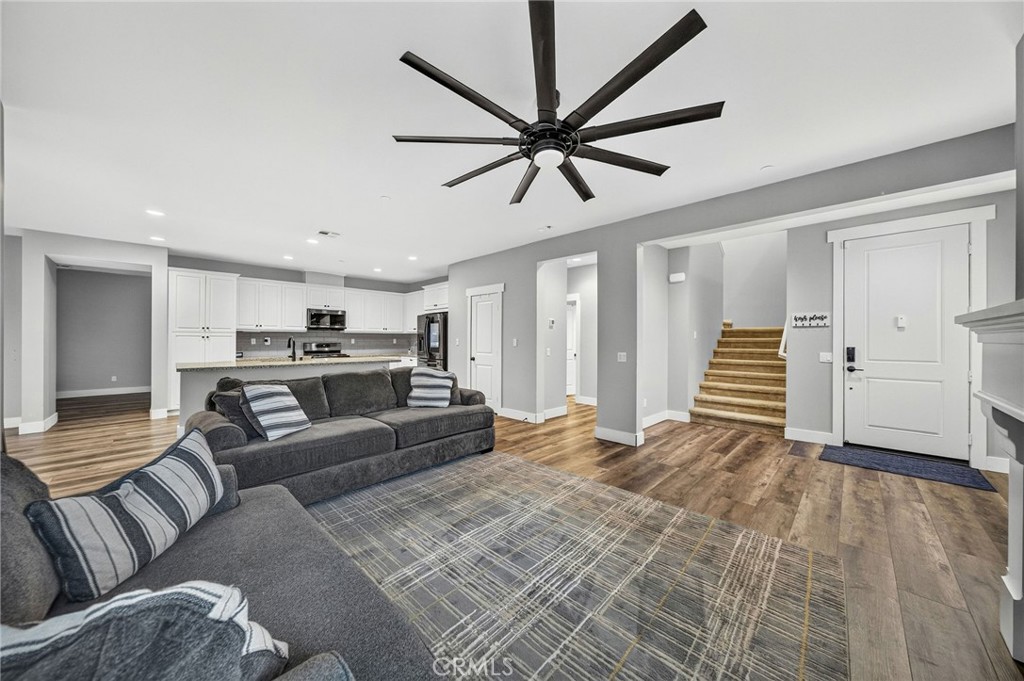 24537 Stargazer Way