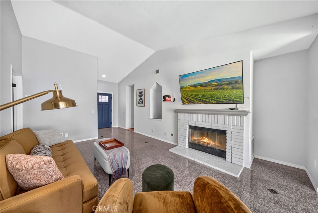 25992 Country Walk Lane