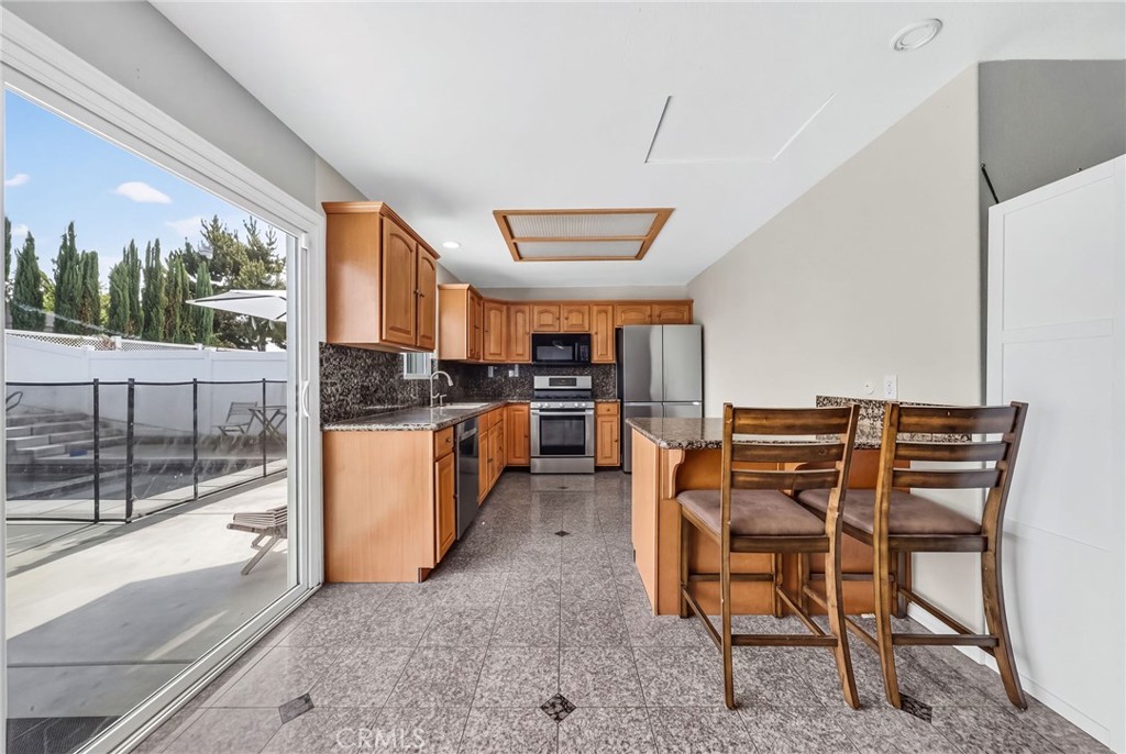 25992 Country Walk Lane