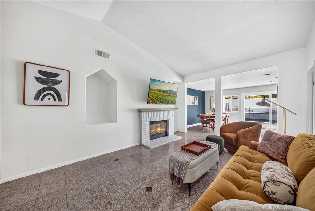 25992 Country Walk Lane