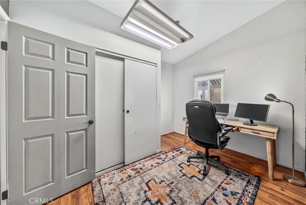 25992 Country Walk Lane