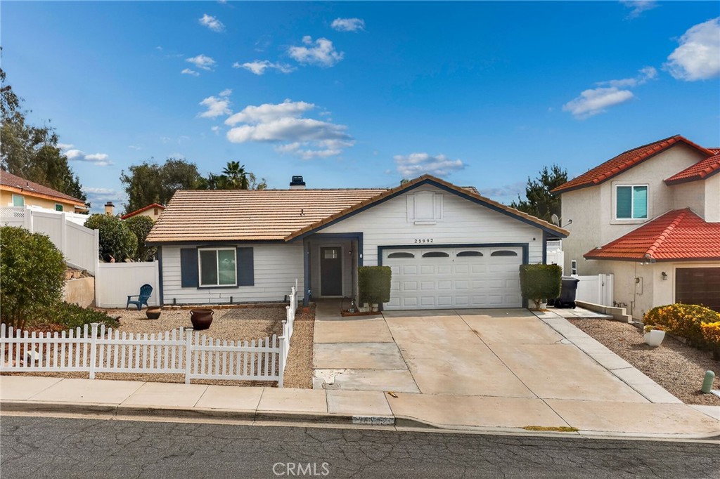 25992 Country Walk Lane