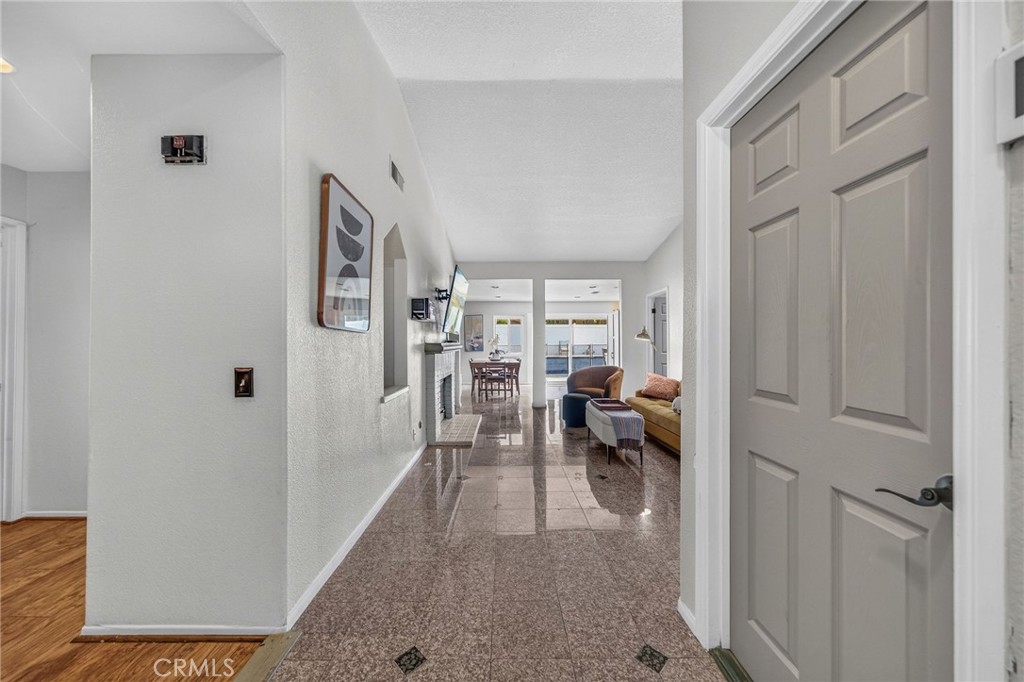 25992 Country Walk Lane