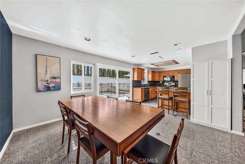 25992 Country Walk Lane