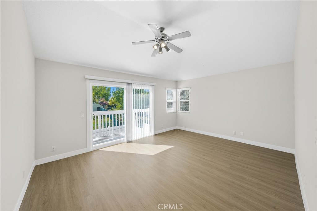 30055 Calle Belcanto
