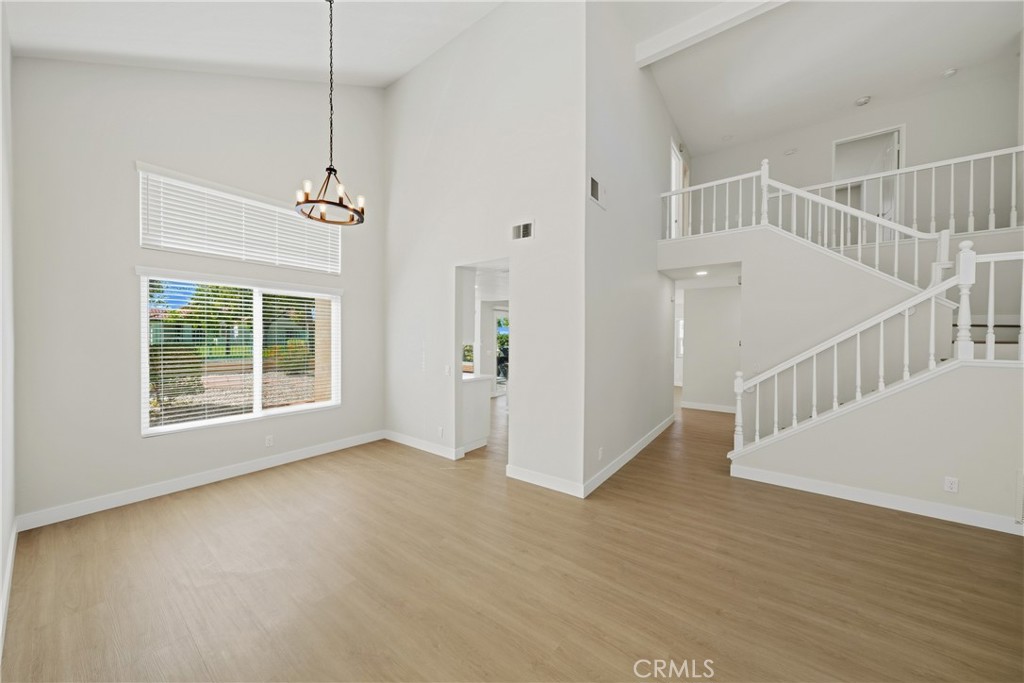 30055 Calle Belcanto