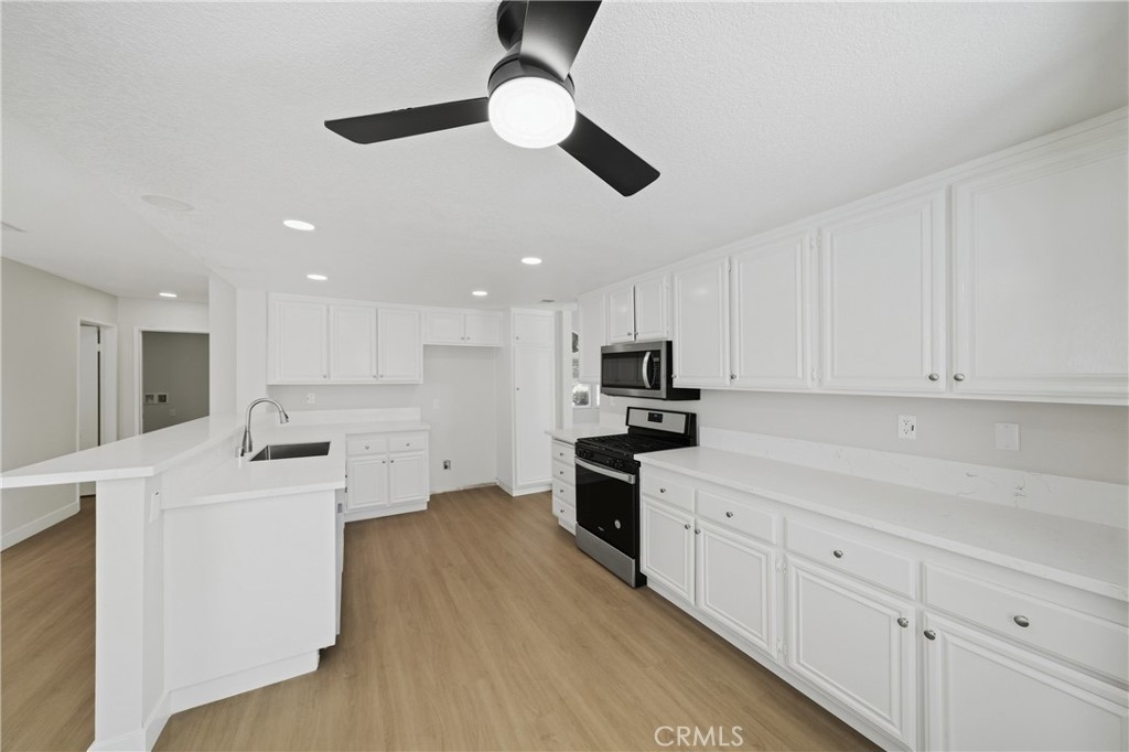 30055 Calle Belcanto