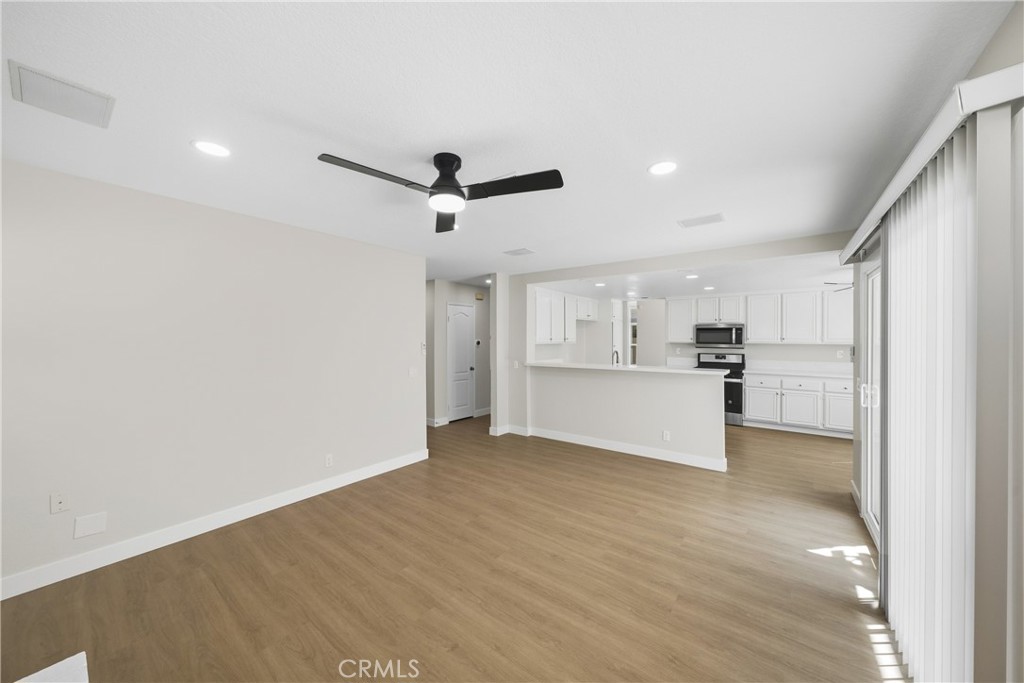 30055 Calle Belcanto